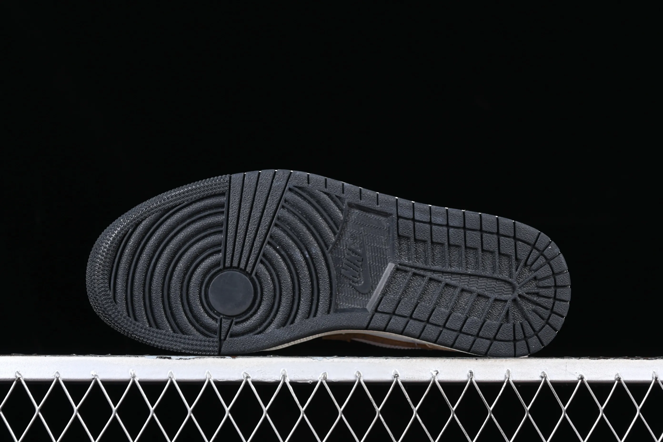 All categories Air Jordan Jordan series basketball shoes Air Jordan 1 Low Air Jordan 1 Low AJ1 Joe 1 white and yellow burst pattern low-top cultural casual sneakers DZ4130-201